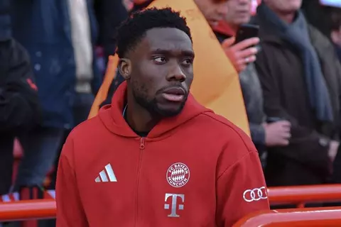 الاتحاد الكندي يرد على اتهامات وكيل ديفيز بالإهمال